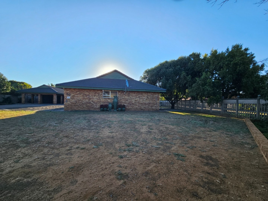 5 Bedroom Property for Sale in Vaalpark Free State